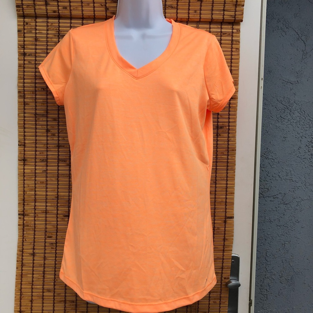 Short sleeve activewear top